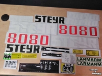 Diverse nieuwe onderdelen Steyr 80 serie