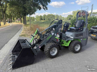 Shovel / Wiellader / Kniklader WCM L1460 mini shovel perkins