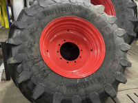 Wielen, Banden, Velgen & Afstandsringen Trelleborg TRELLEBORG 710/70R42 met 600/70R30 OP FENDT VELG 90%