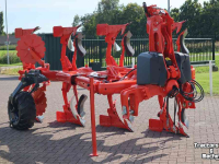 Ploegen Kuhn VARIMASTER L ON LAND