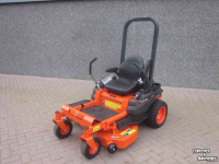 Zitmaaier Kubota KUBOTA Z1-421 | 107 CM MAAIDEK