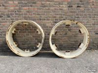 Wielen, Banden, Velgen & Afstandsringen  W8R32