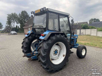 Tractor / Trekker Ford 4830 16-speed dual power