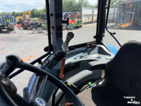 Tractor / Trekker New Holland TL 80 A met voorlader