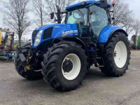 Traktoren New Holland T7.210
