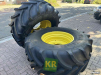 Wielen, Banden, Velgen & Afstandsringen Vredestein 600/70R28 Traxion