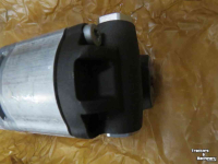 Tractor / Trekker Case-IH Hydr pomp voor CASE-IH 1056, 743, 745, 844, 856, 956 Parts nr:3401189R94,