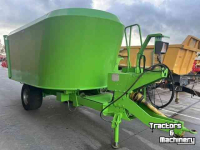 Voermengwagen Vertikaal Faresin Voermengwagen