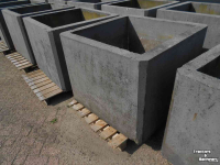 Overige machines en toebehoren voor werkplaats en erf  plantenbak 1x1x08