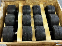 Tractor / Trekker Case-IH Kit Looprollen voor QUADTRAC parts nr:48023730 /Onderdelen Parts nr in kit: 12x 48145600,  12x 48194035,  12x 84223194,  24x 648861, 47590204, 47827309, 84514100, 47590204