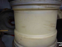 Wielen, Banden, Velgen & Afstandsringen  W27X32 10-281-335 ET -/- 35 Velgen / Velg