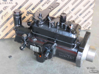 Tractor / Trekker Ford Brandstofpomp 10Serie Parts nr:E0NN9A543ABCR