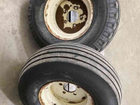 Wielen, Banden, Velgen & Afstandsringen International set brede voorbanden 2wd, op velg, 11.5/80-15.3