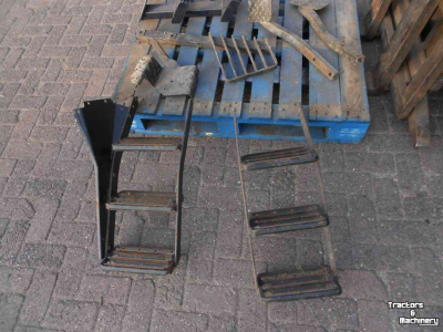 Gebruikte onderdelen van tractoren Deutz opstapbeugels opstap trap