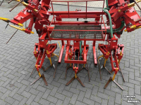 Schoffelmachine / Schoffelbalk Broekema 6 rij á 75cm gewasgeleide schoffel Van Dijk Rosko mäis