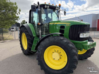 Tractor / Trekker John Deere 6830