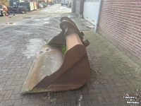Overige aanbouwdelen en toebehoren  Slotenbak CW30