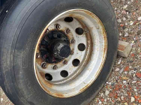 Getrokken truck-aanhanger  Landbouwwagen trailer met vacuumpomp