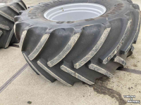 Wielen, Banden, Velgen & Afstandsringen Continental 900/60R38