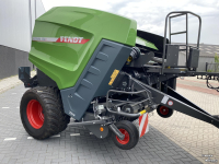 Persen / Balenpers / Pakkenpers Fendt Rotana 130F xtra, ideaal voor wegbermen