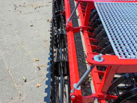 Zaaimachine  De Vries seeder