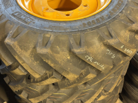 Wielen, Banden, Velgen & Afstandsringen  Onbekend 10.075X15.3 wiel 6-161-205 JCB