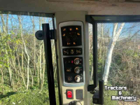 Tractor / Trekker Massey Ferguson 5613 EFFICIENT