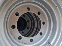 Wielen, Banden, Velgen & Afstandsringen Alliance 400/70R18
