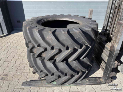 Wielen, Banden, Velgen & Afstandsringen Trelleborg 540/65R30 TM800 Nieuw