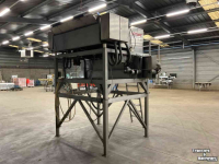 Afweegapparatuur  2112 KE  Upmatic 12 baks weger Upmatic 12-head weigher, Upmatic 12-Kopf-Mehrkopfwaage