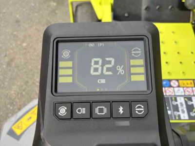 Zitmaaier  Ryobi RY72 ZTRX137