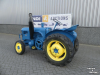 Tractor / Trekker Lanz-Bulldog D2402