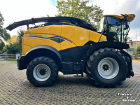 Veldhakselaar New Holland FR 920