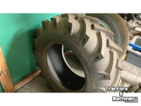 Wielen, Banden, Velgen & Afstandsringen  Starco 255/75x15.3 Banden