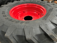 Wielen, Banden, Velgen & Afstandsringen  Trellborg 540/65R28 op velg 8 gats
