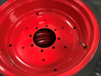 Wielen, Banden, Velgen & Afstandsringen  Trellborg 540/65R28 op velg 8 gats