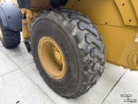 Shovel / Wiellader / Kniklader Caterpillar Shovel 938M