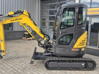 Mini-graver / Mini-graafmachine New Holland E26C