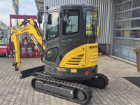 Mini-graver / Mini-graafmachine New Holland E26C