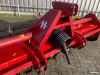 Grondfrees Howard Grondfrees met kooirol