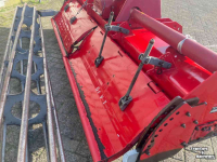 Grondfrees Howard Grondfrees met kooirol