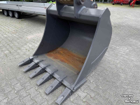 Rupskraan / Graafmachine op rupsen Case CX 350C rupskraan
