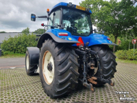 Tractor / Trekker New Holland T 8020
