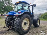 Tractor / Trekker New Holland T 8020