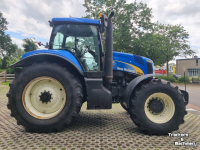 Tractor / Trekker New Holland T 8020