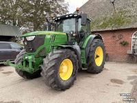 Tractor / Trekker John Deere 6215R