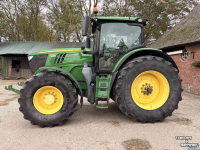 Tractor / Trekker John Deere 6215R