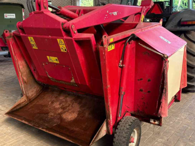 Voeruitkuilwagen Trioliet UKW 3500
