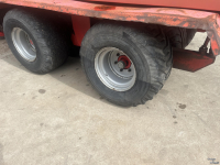 Opraapwagen  8 wielig onderstel.