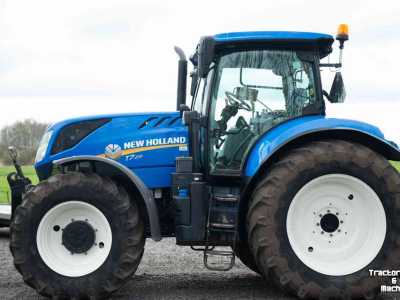 Traktoren New Holland T7210